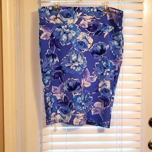 Flowery skirt